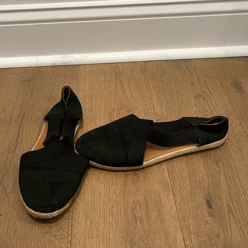 Black canvas summer flats sz 9